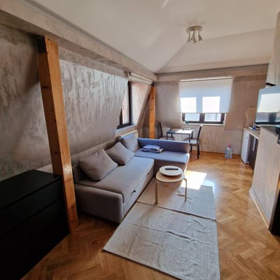 Аренда уютной 2-комнатной квартиры, 37 м², недалеко от центра, Белград, Сербия